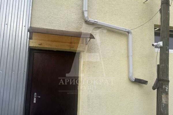 Дом, 209.1 кв.м — Джуца посёлок, улица Комарова, 2кВ