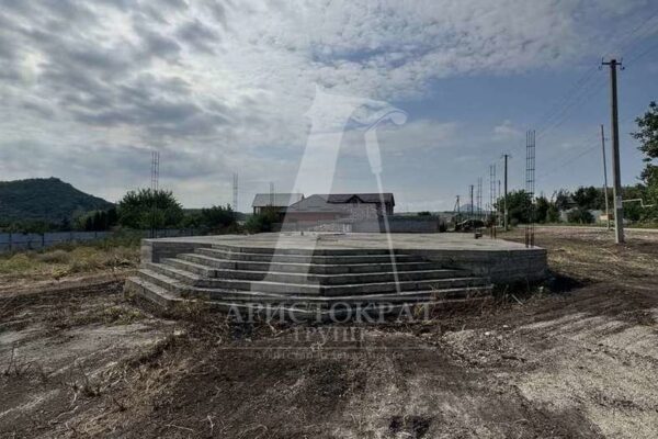 Участок — Новопролетарка хут., Эльбрусская улица, 20